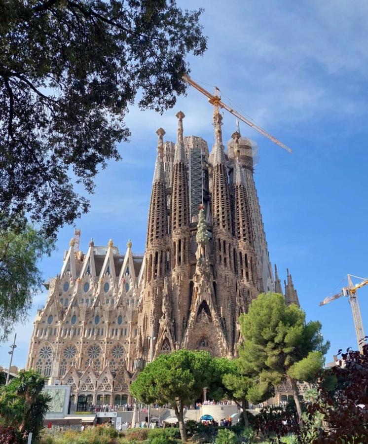 Lepanto Apartments 150M From Sagrada Familia Barcelona Eksteriør billede